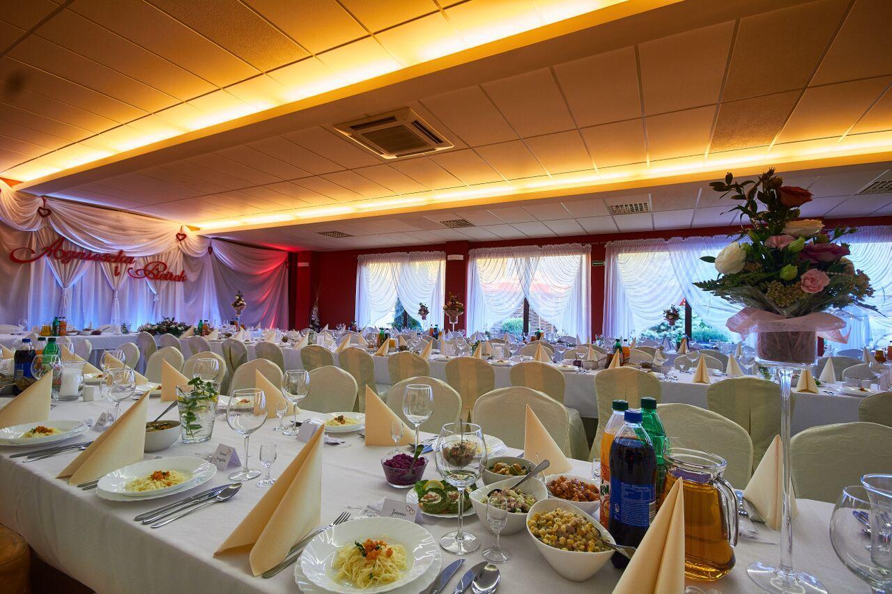 Hotel Paola Kutno Eksteriør billede