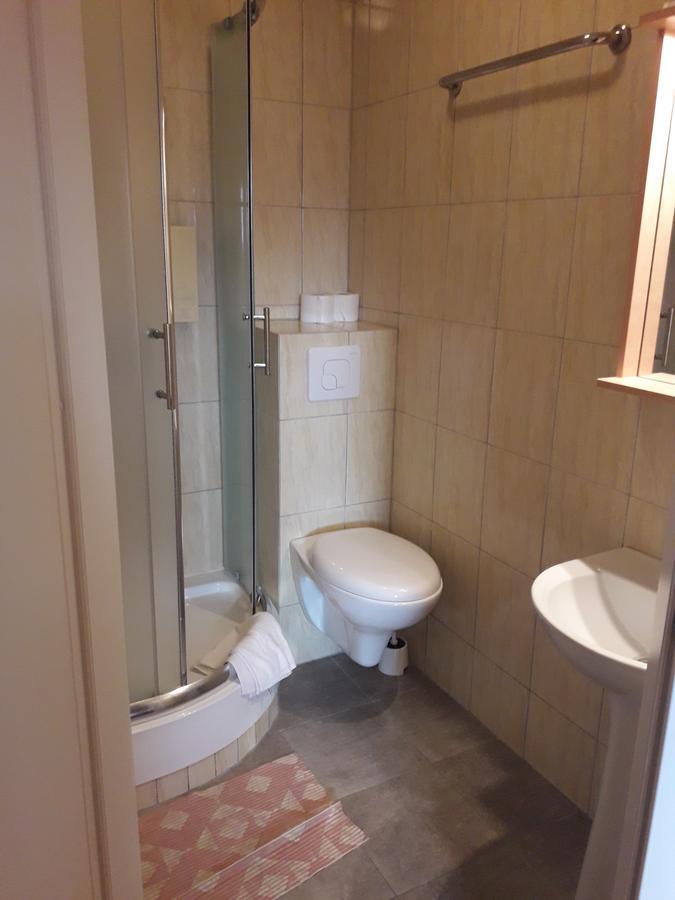 Hotel Paola Kutno Eksteriør billede